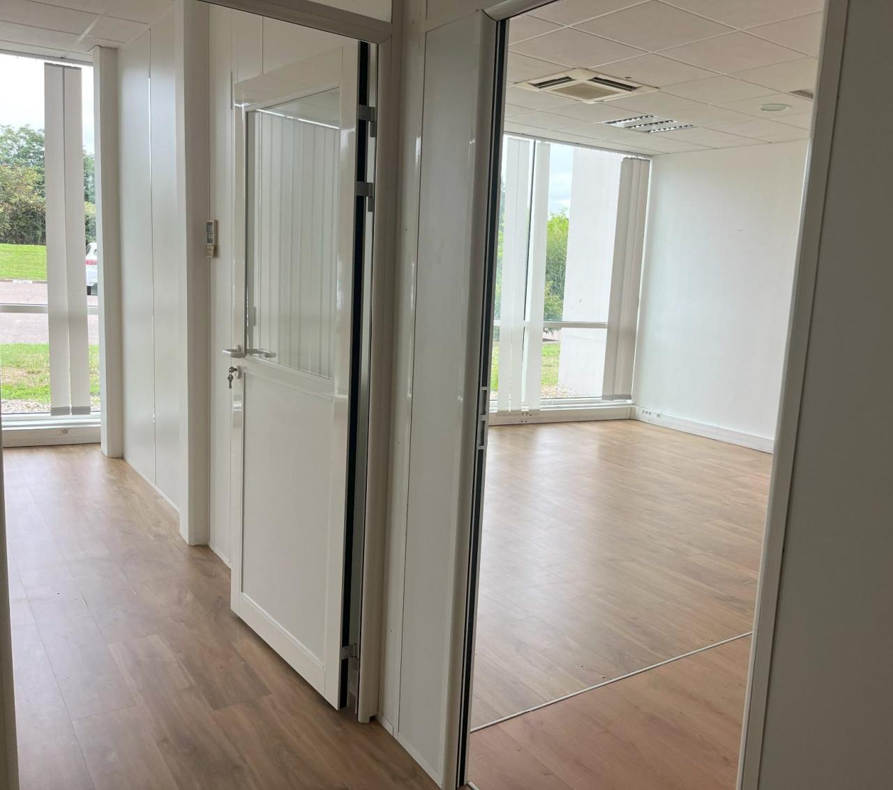 Bureau Saint-Priest 2181m² Location bureau Saint-Priest Rhône OLBUR2109029 3
